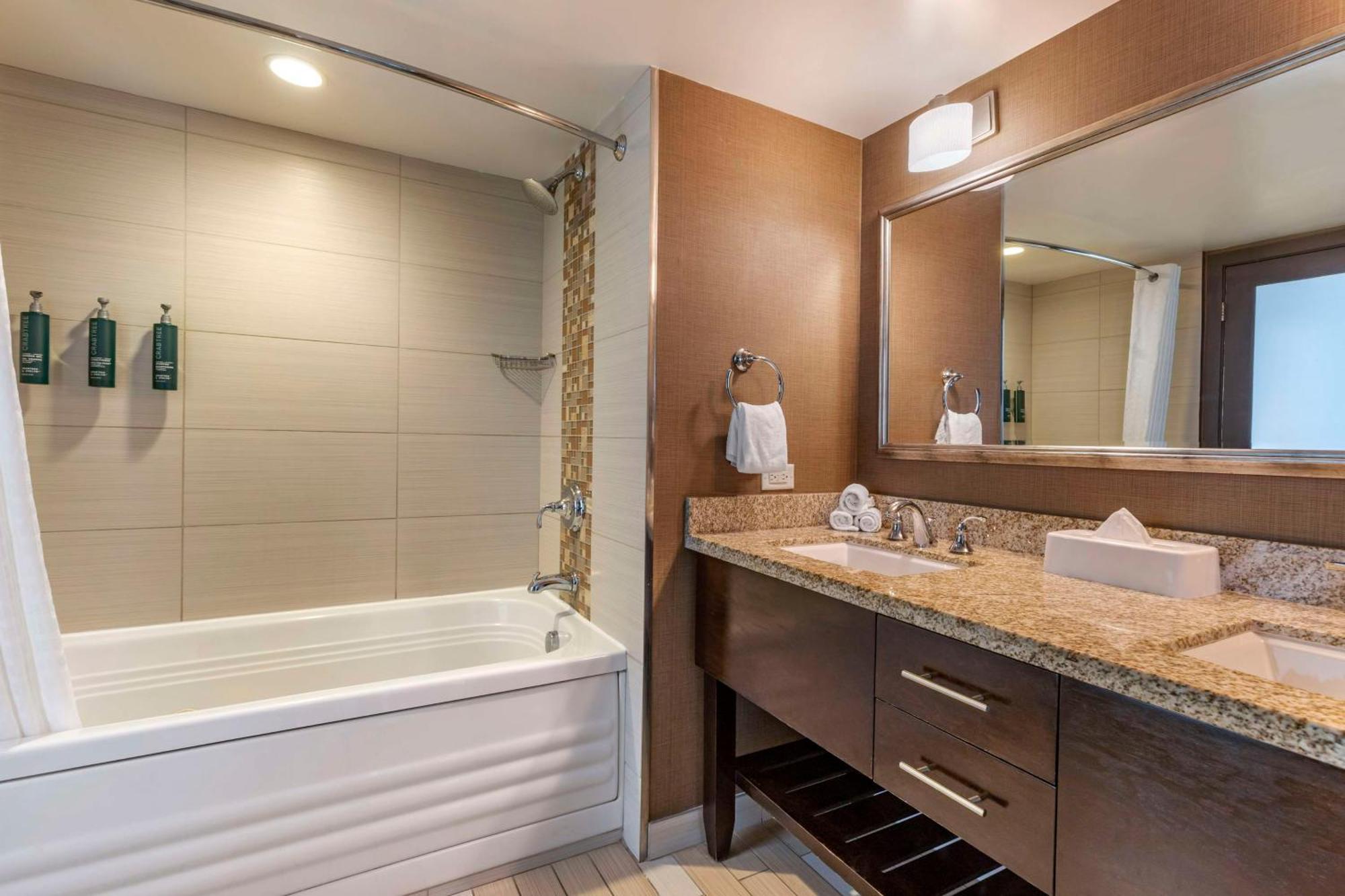 Hilton Vacation Club Oceanaire Virginia Resort Virginia Beach